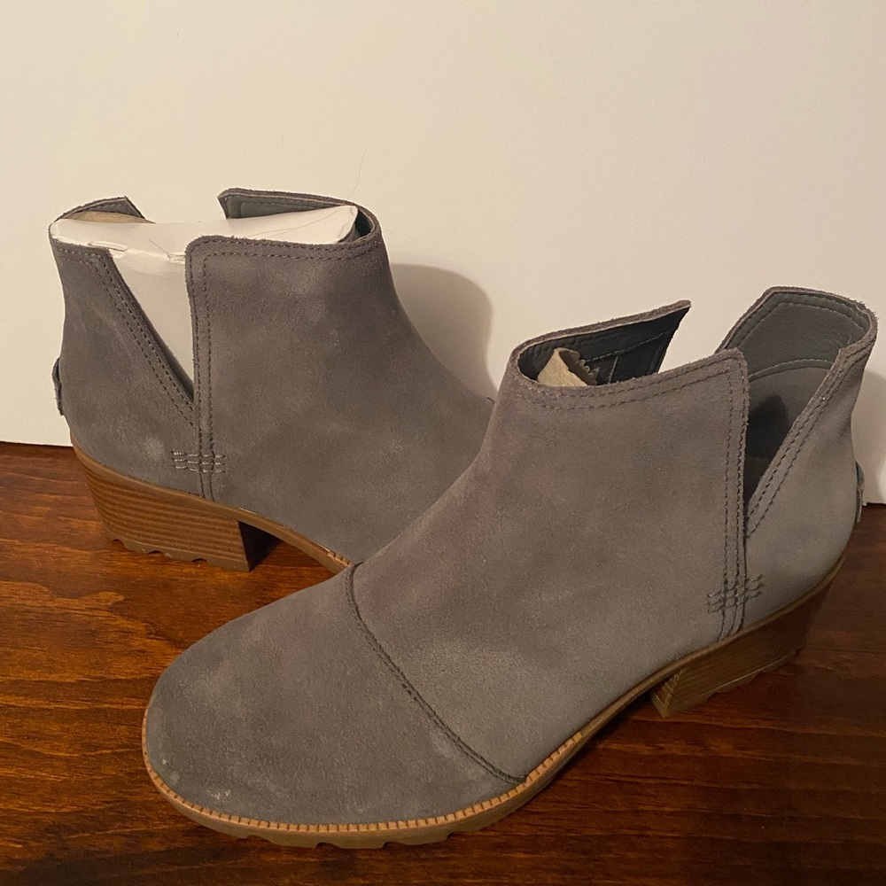 Sorel cate cut out
